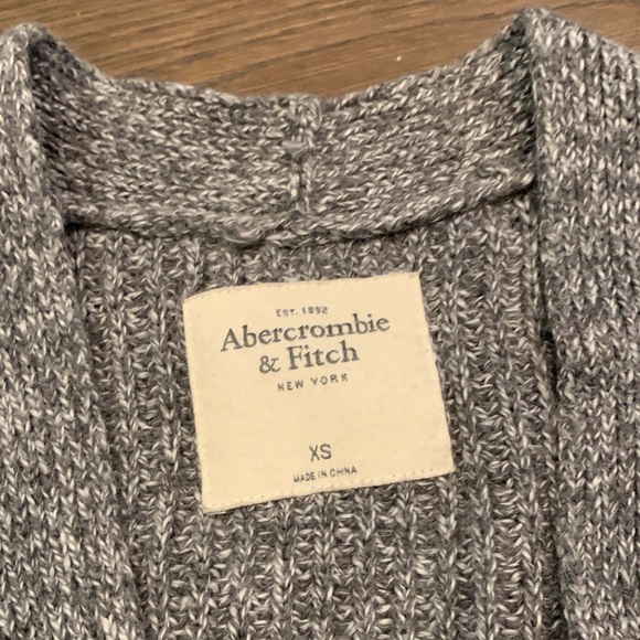 **SOLD**Abercrombie and Fitch cardigan bundle lot - 2 pieces - Picture 13 of 15